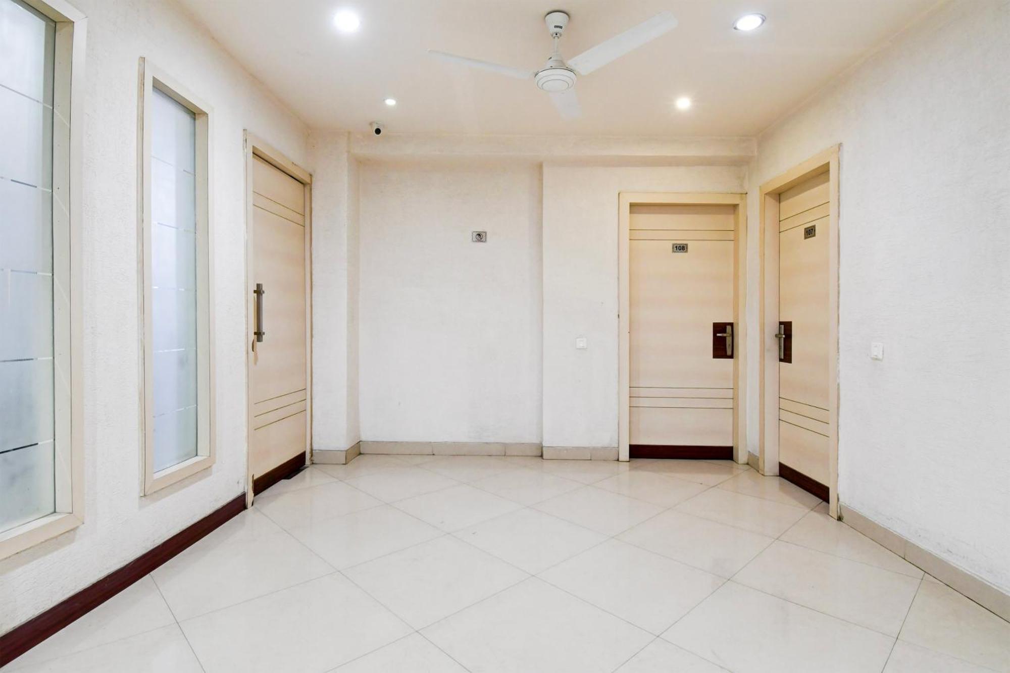 Super Townhouse Harmu Road Formerly Elite City Ranchi Exterior photo