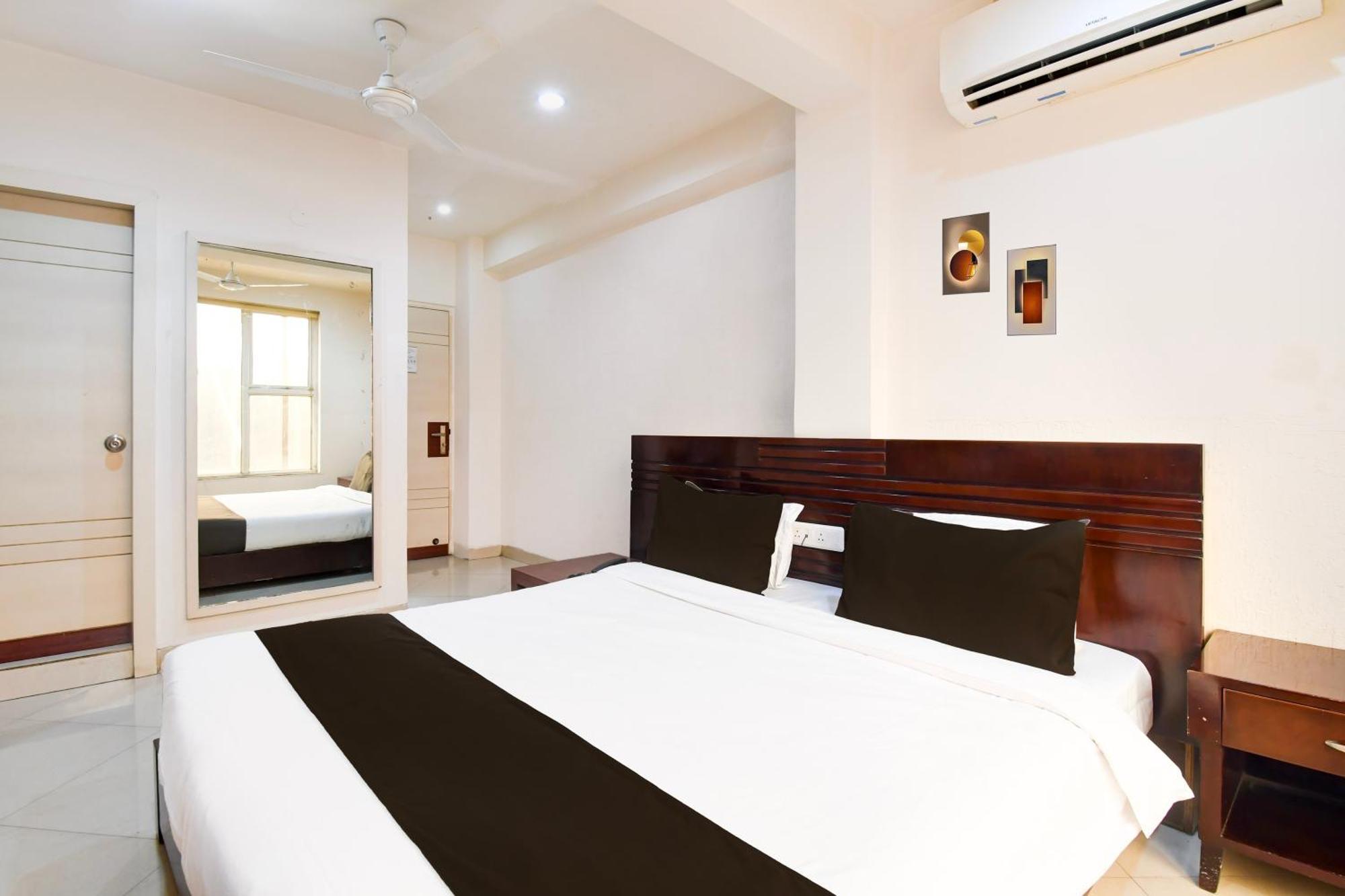 Super Townhouse Harmu Road Formerly Elite City Ranchi Exterior photo